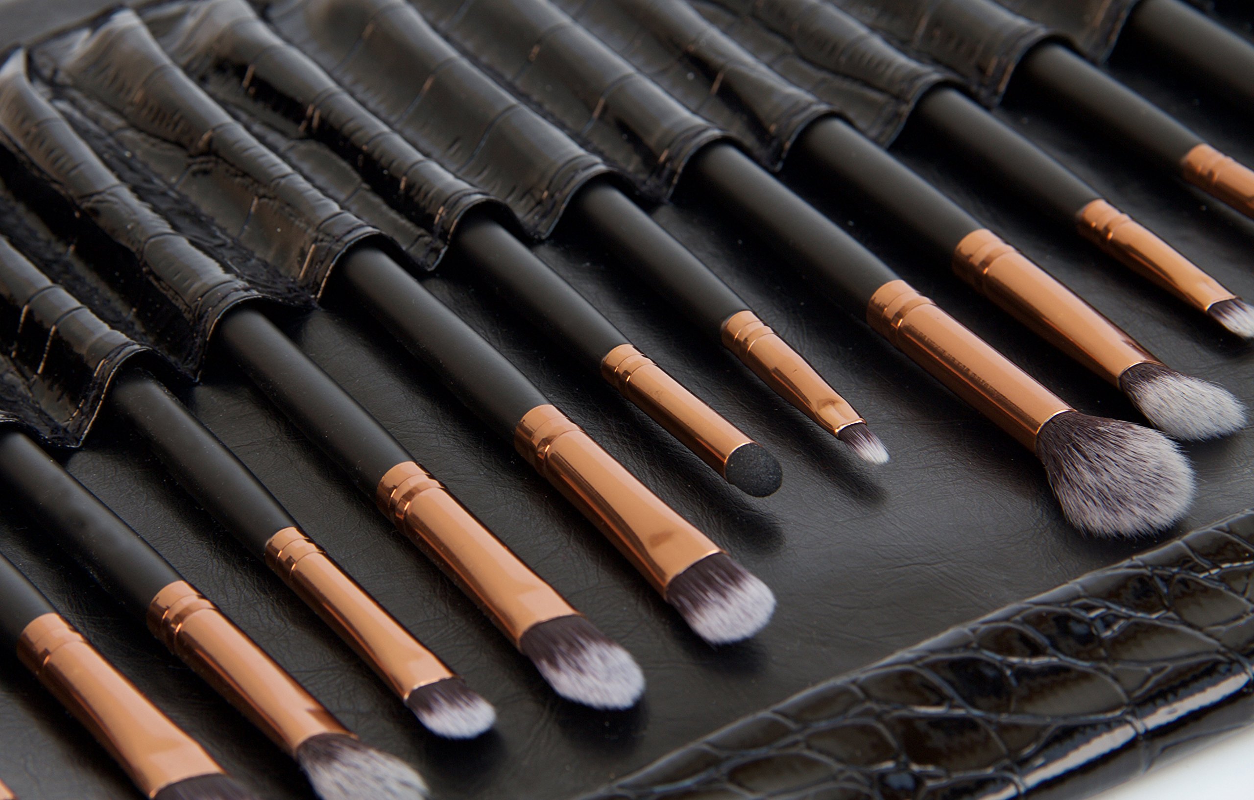 rio-professional-kosmetik-make-up-pinsel-set-24-teile-mit-kunstleder-reiseetui image 6